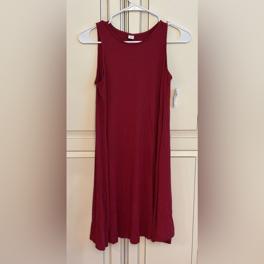 🆕 Sleeveless Burgundy Dress from Old Navy- size XS